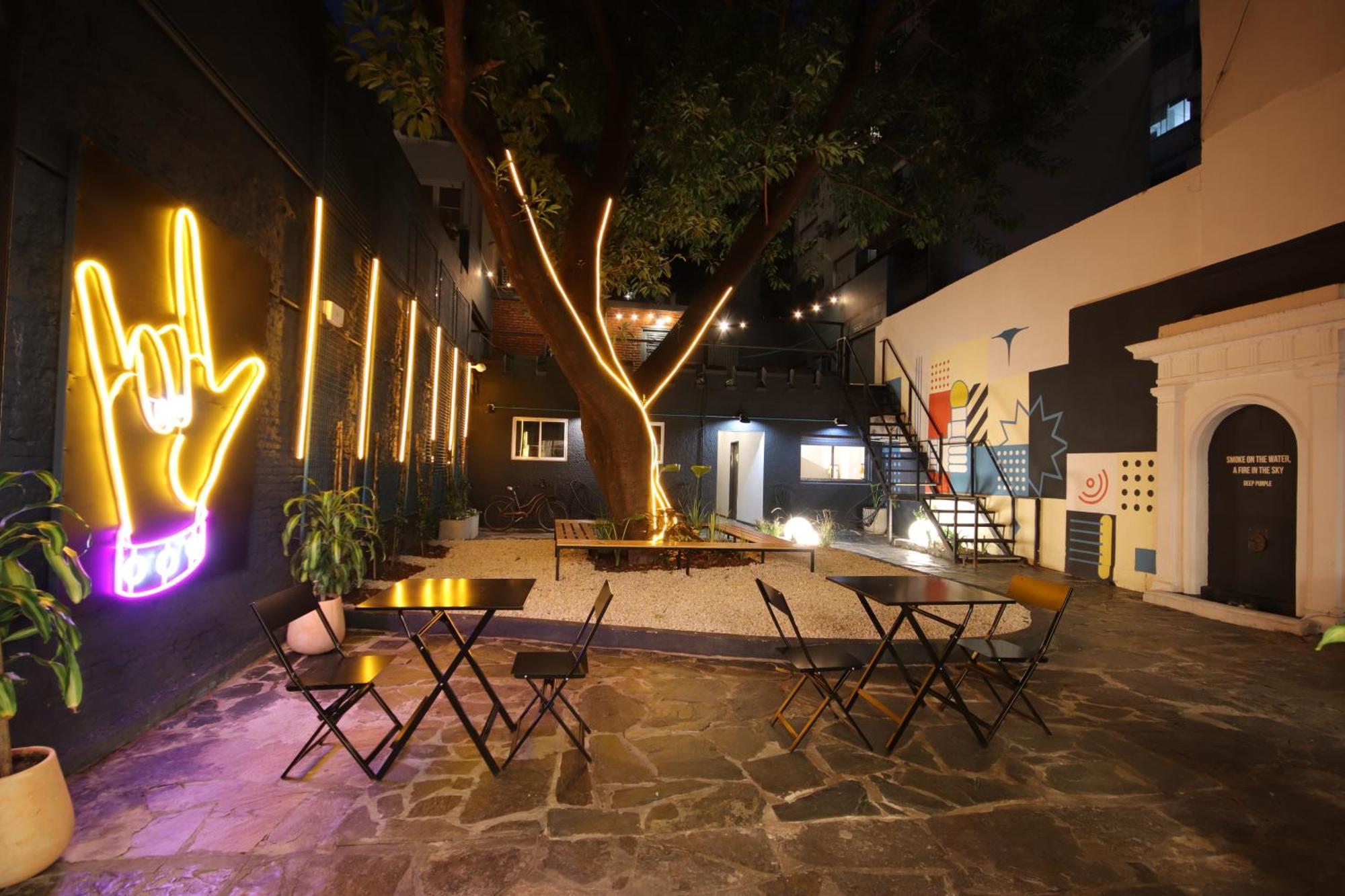 Play Hostel Garden Buenos Aires Exteriör bild