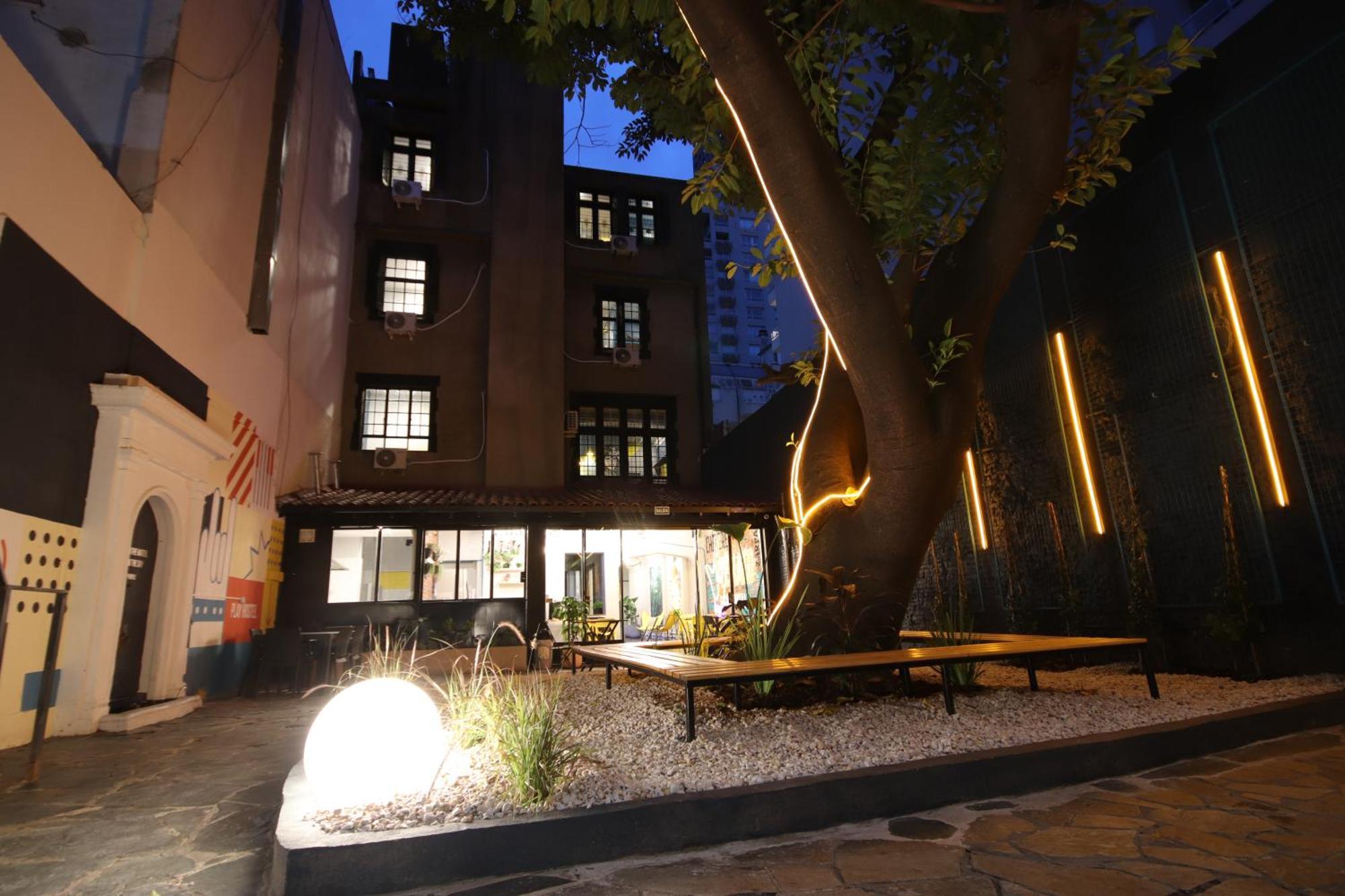 Play Hostel Garden Buenos Aires Exteriör bild