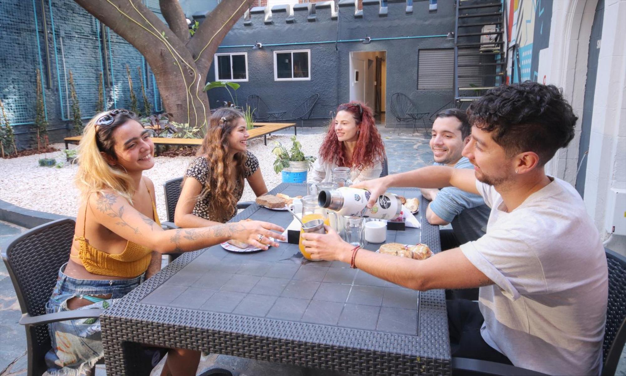 Play Hostel Garden Buenos Aires Exteriör bild