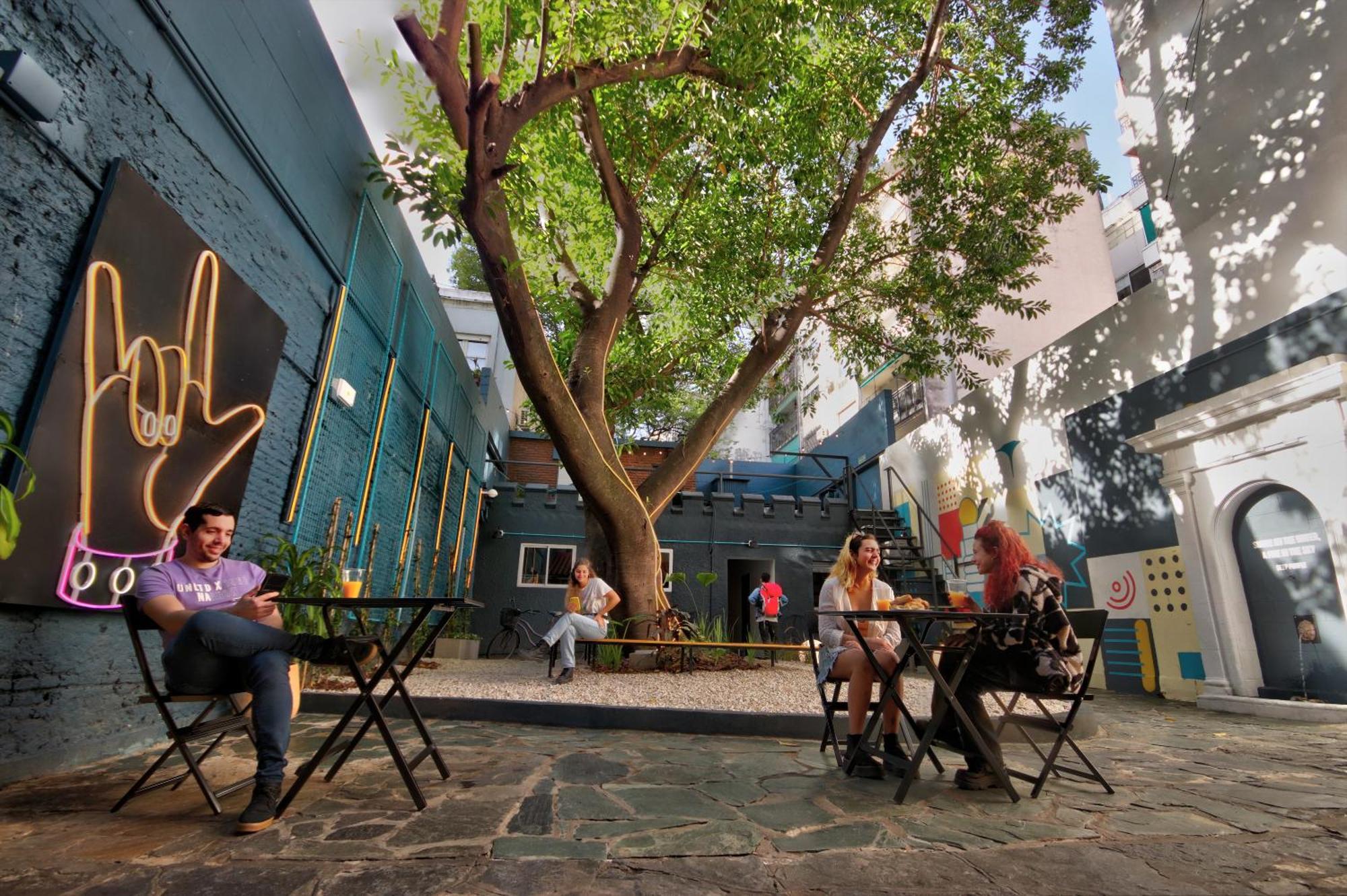Play Hostel Garden Buenos Aires Exteriör bild